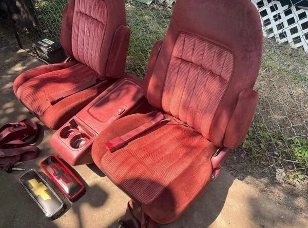 88-94 maroon red bucket seats and console seats belts