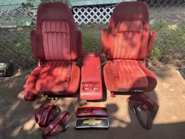 88-94 maroon red bucket seats and console seats belts