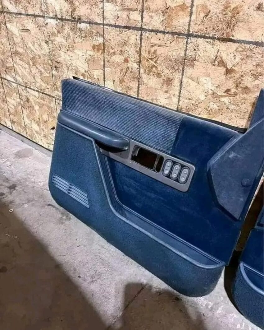 88-98 OBS Chevy blue door panels for sale - Image 2