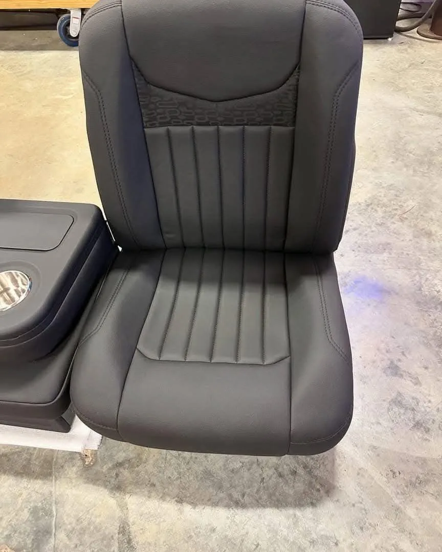 C10 Black Bucket Seats with Console - Image 4
