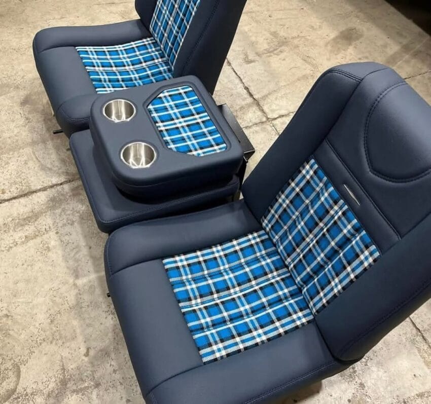 C10 Bucket Seats with Console and door Panels - Image 2