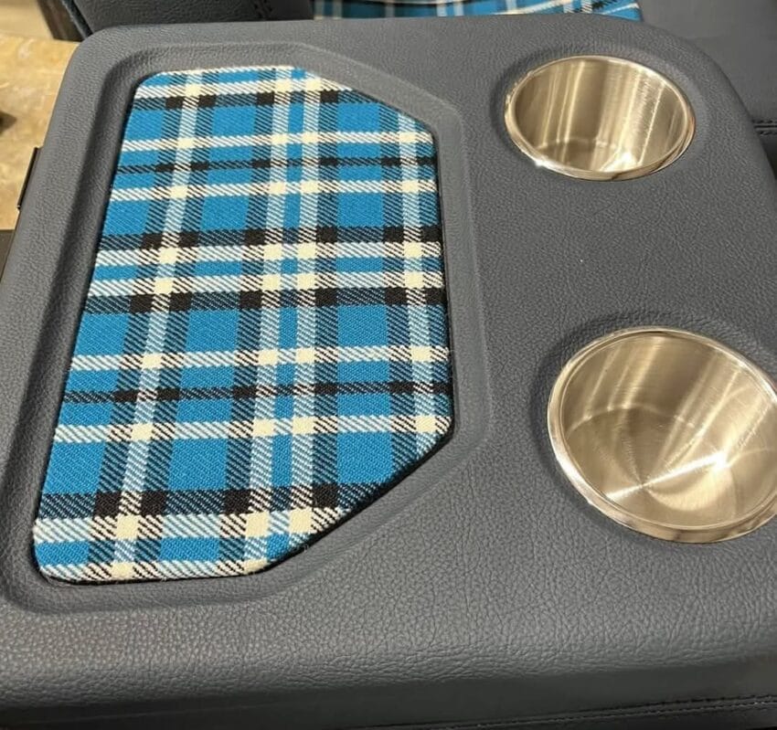 C10 Bucket Seats with Console and door Panels - Image 4