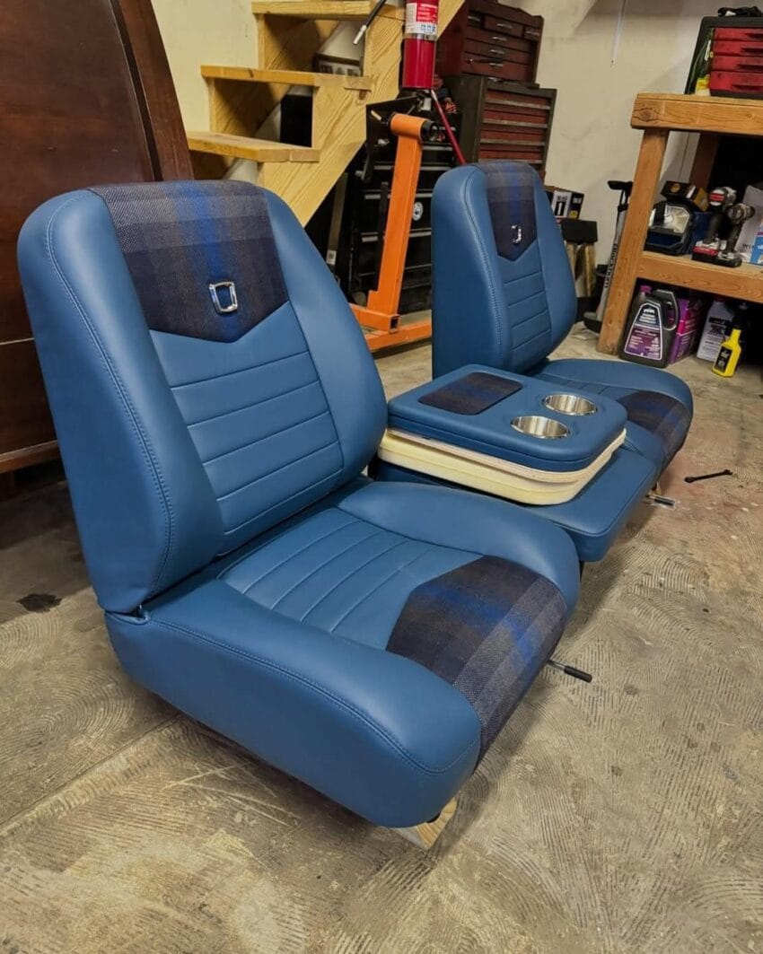 C10 blue bucket seats - Image 3