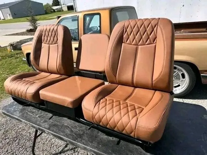1960-87 C10 Bucket Seat With Console - Image 2