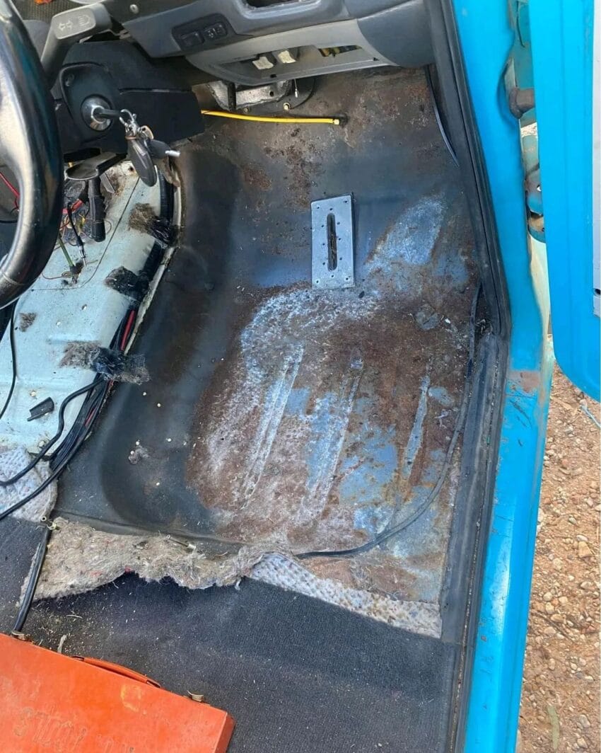 Custom Tub for Dual Wheel Ford F100 Truck - Image 3