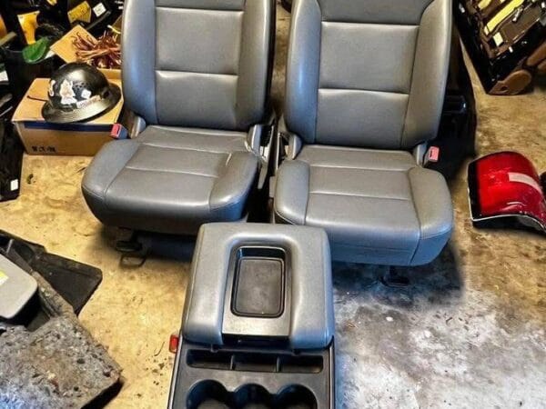 Chevy Silverado/GMC Sierra leather Seats