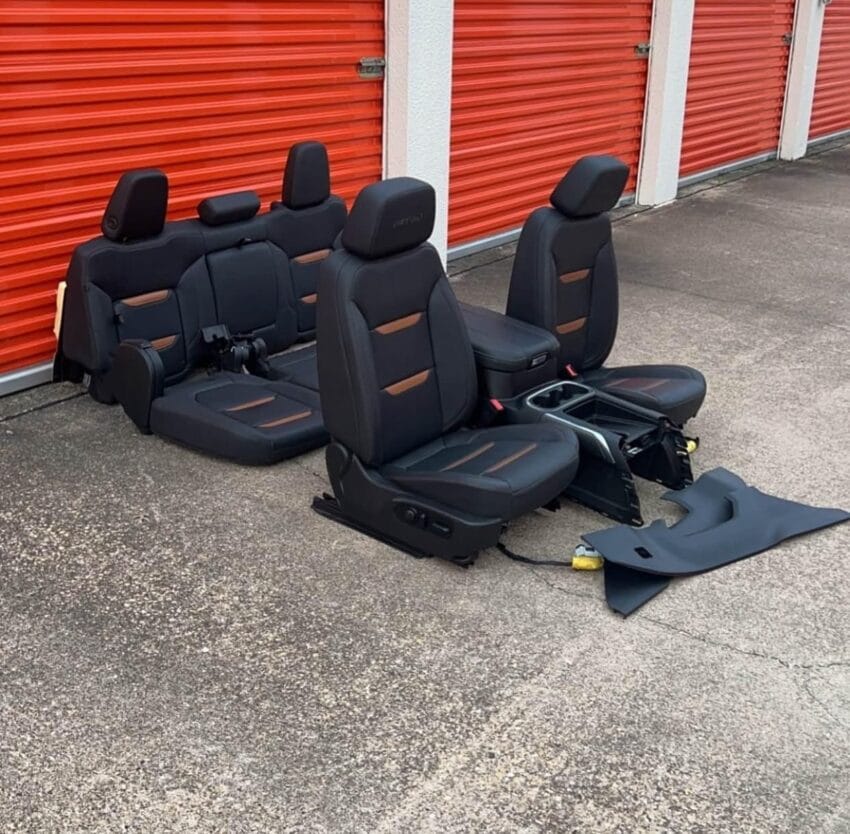 AT4 Sierra Leather Seats and Center Console - Image 3