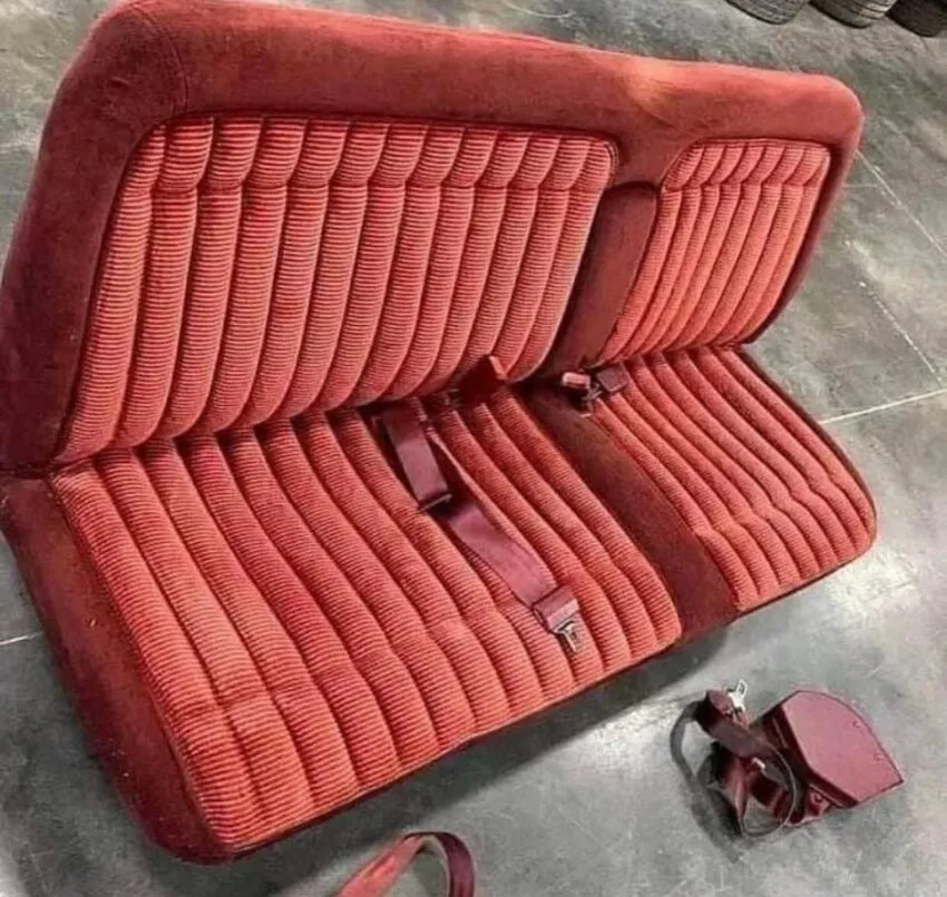 88-94 OBS Chevy Red Bench Seat - Image 2