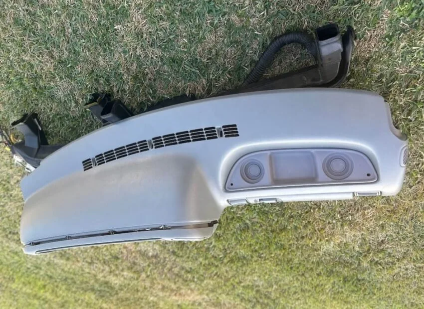 95-96 Chevy/GMC Dashboard - Image 4