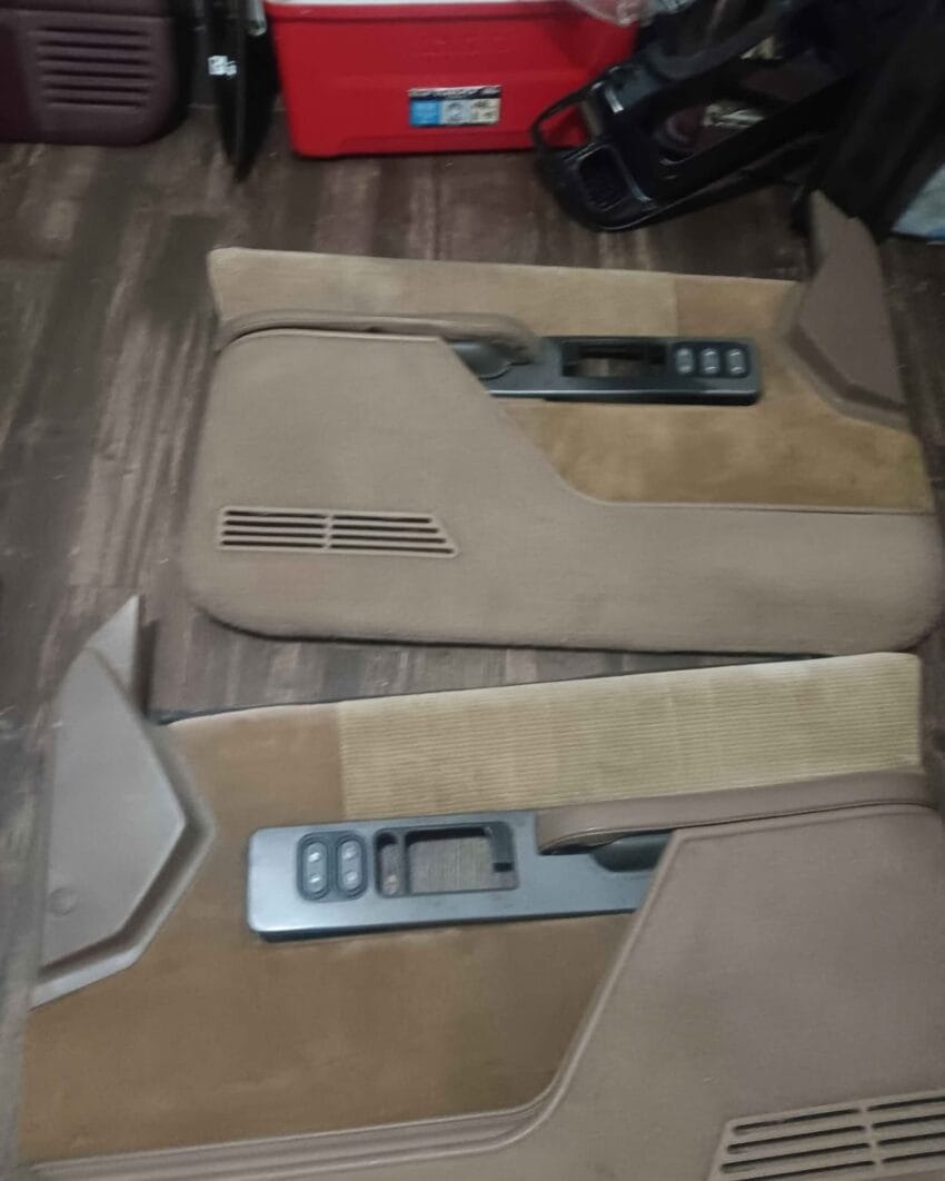 1988-1994 Chevy GMC Tan Door Panels - Image 3