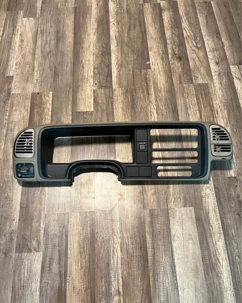 1997 OBS Dash Radio Bezel