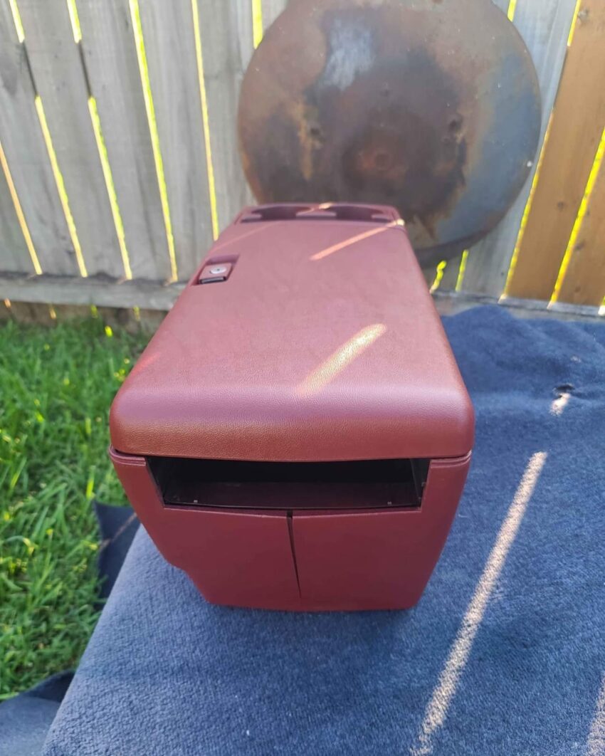 88-94 Chevy GMC Red Center Console - Image 3