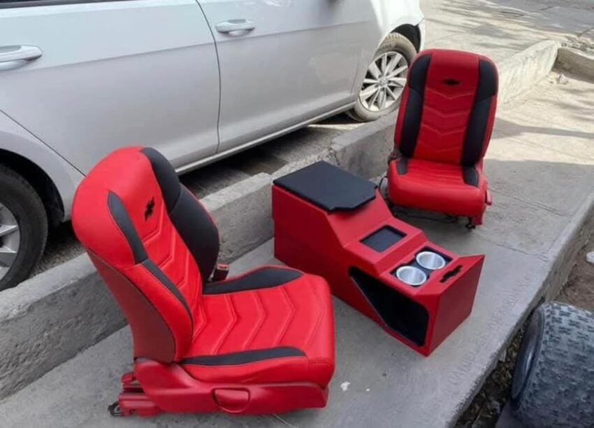 99-06 Chevy Front Seats with Console - Image 2