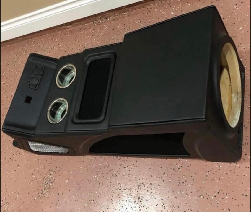 99-06 Chevy GMC center console for sale - Image 2