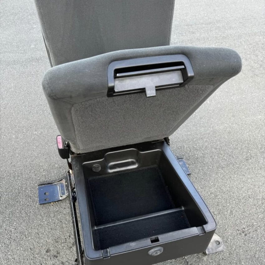 07-13 Chevy GMC Silverado Sierra Tahoe Yukon Seat - Image 4