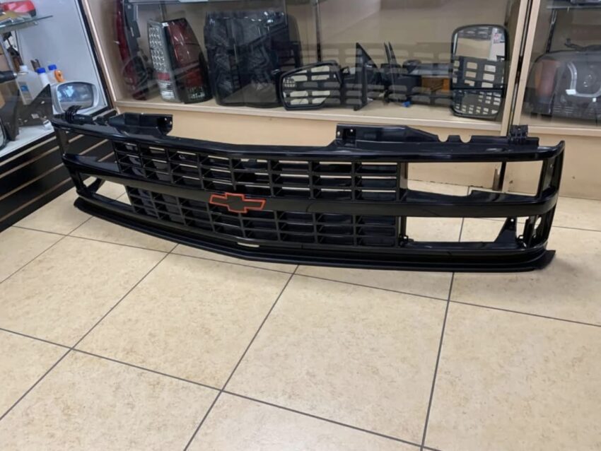 454 SS BLACK GRILLE WITH RED END BLACK EMBLEM & BUMPER FILLER FITS ALL CHEVY CK 1988/1998 GMC SIERRA CK 1988/1998 - Image 3