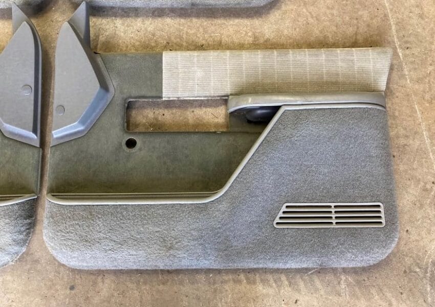 88-94 OBS Chevy Crew Cab Door Panels - Image 4
