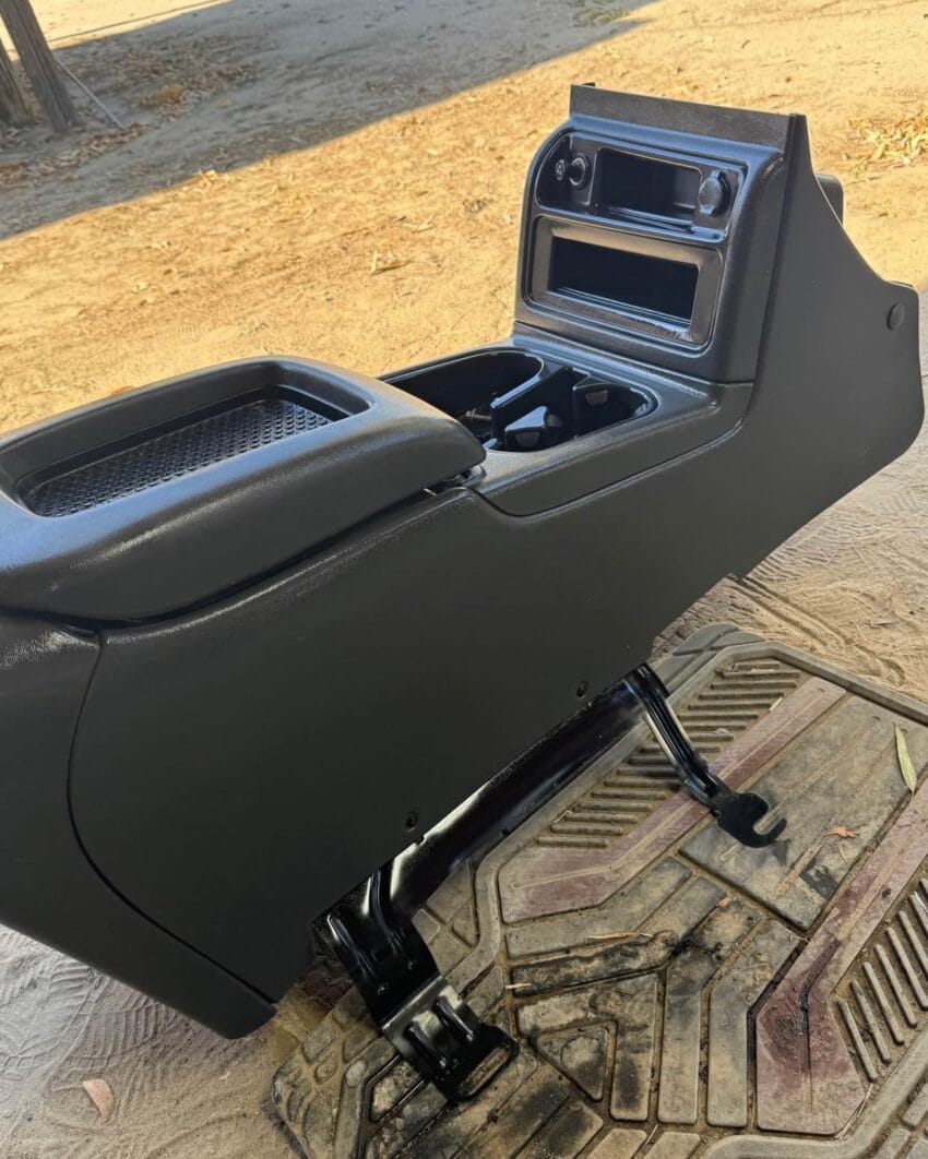 99-06 Silverado Center Console Swap - Image 4
