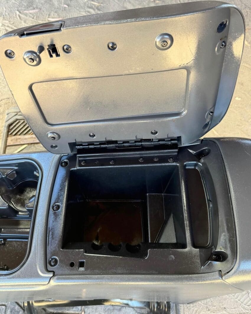 99-06 Silverado Center Console Swap - Image 3
