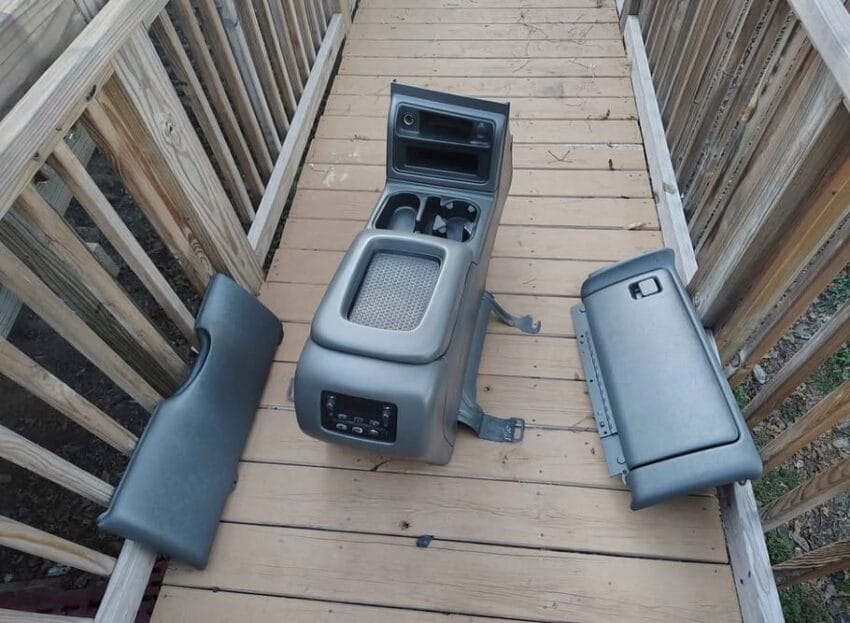 99-06 Silverado Center Console