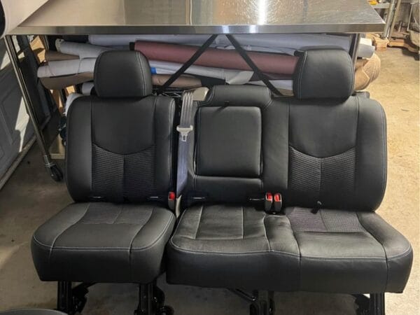 2004-06 Chevrolet Silverado Back Seats