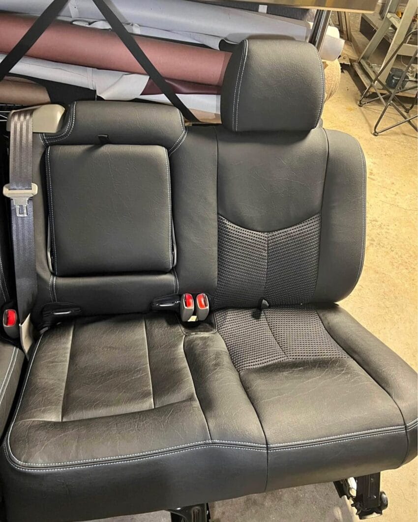 2004-06 Chevrolet Silverado Back Seats - Image 2