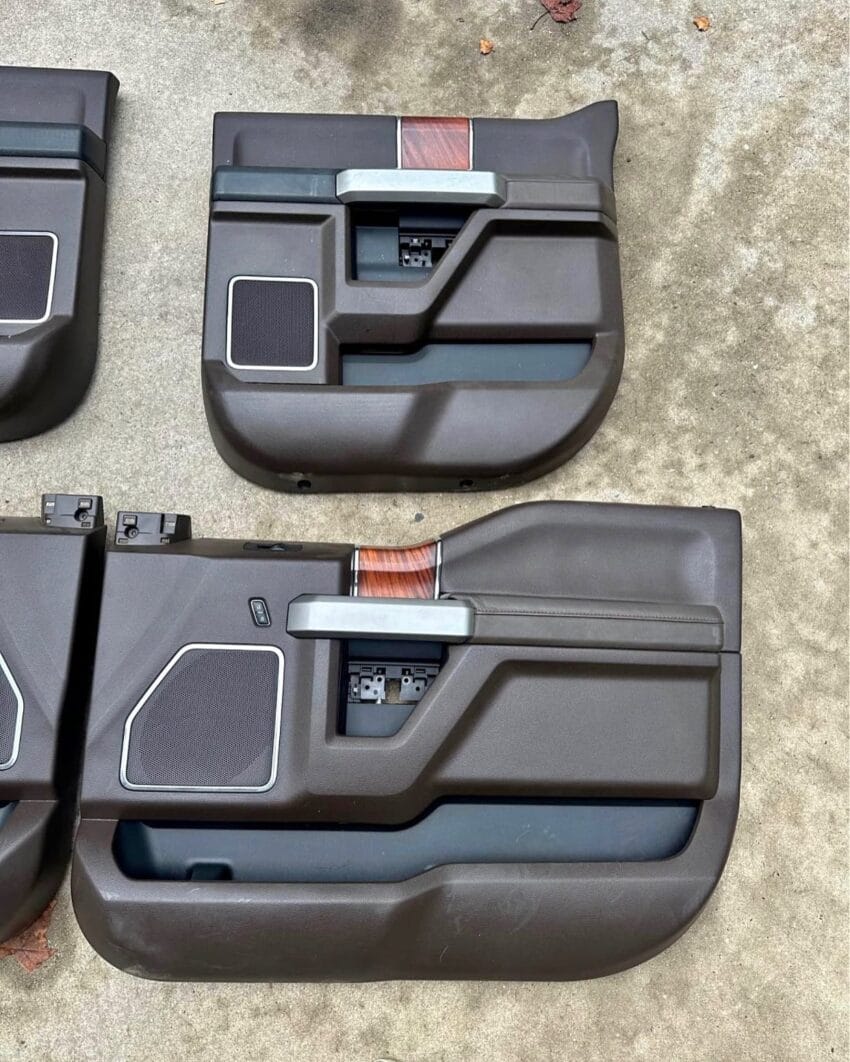 Ford King Ranch Seats Console - Image 5