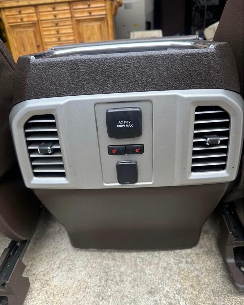 Ford King Ranch Seats Console - Image 6