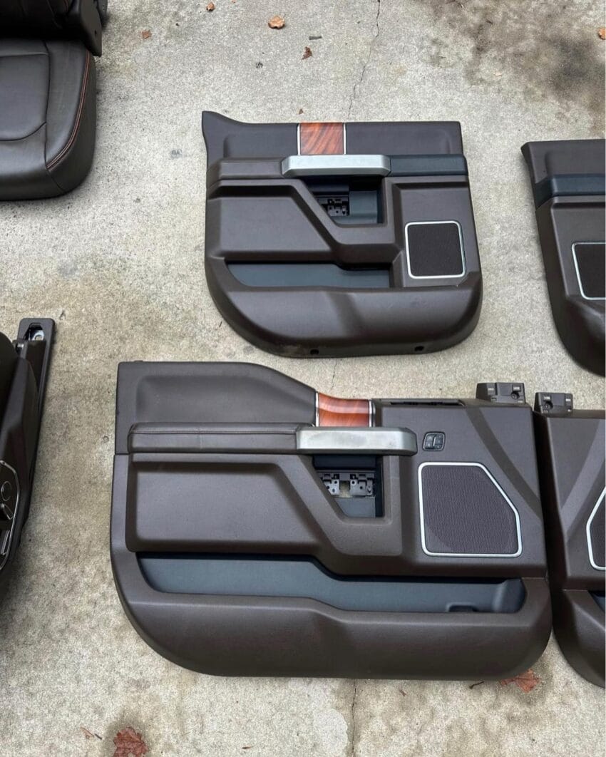 Ford King Ranch Seats Console - Image 7