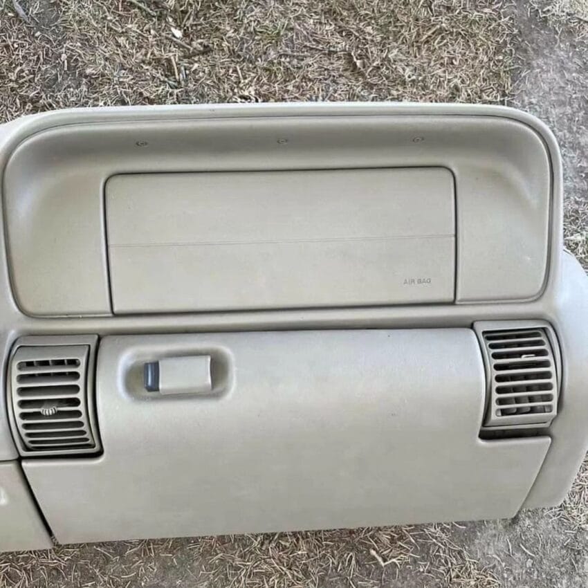1995-1999 GM Tahoe Yukon Dashboard - Image 4