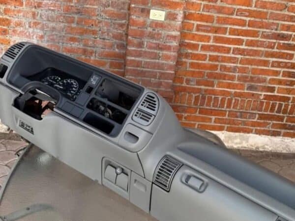 95-98 Chevy Silverado C1500 Dash