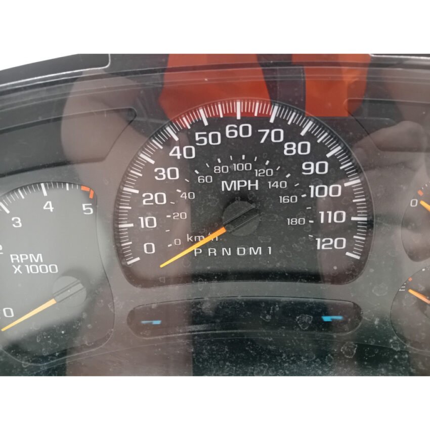 2000 - 2004 GMC Sierra Cockpit - Image 2