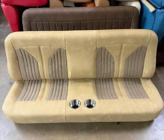 Distressed parchment (beige color) SCS 24 with English brown houndstooth pleats, center bolsters, and SS cups