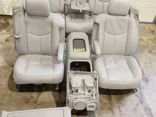 99-06 Silverado,Sierra (crew cab) light gray leather seats