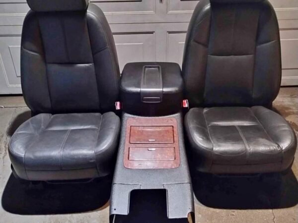 08 GMC Yukon Sierra Denali Front Leather Seats & Center Console for sale